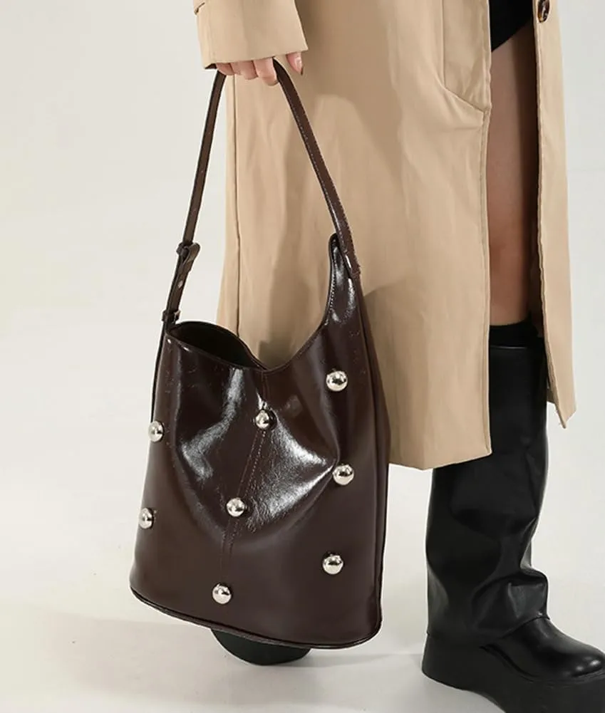 Women Trendy Shoulder Bag Large Capacity Riveted Bucket Bag Vintage Underarm Bag Satchel Purse Shopping Bag Travel Bag