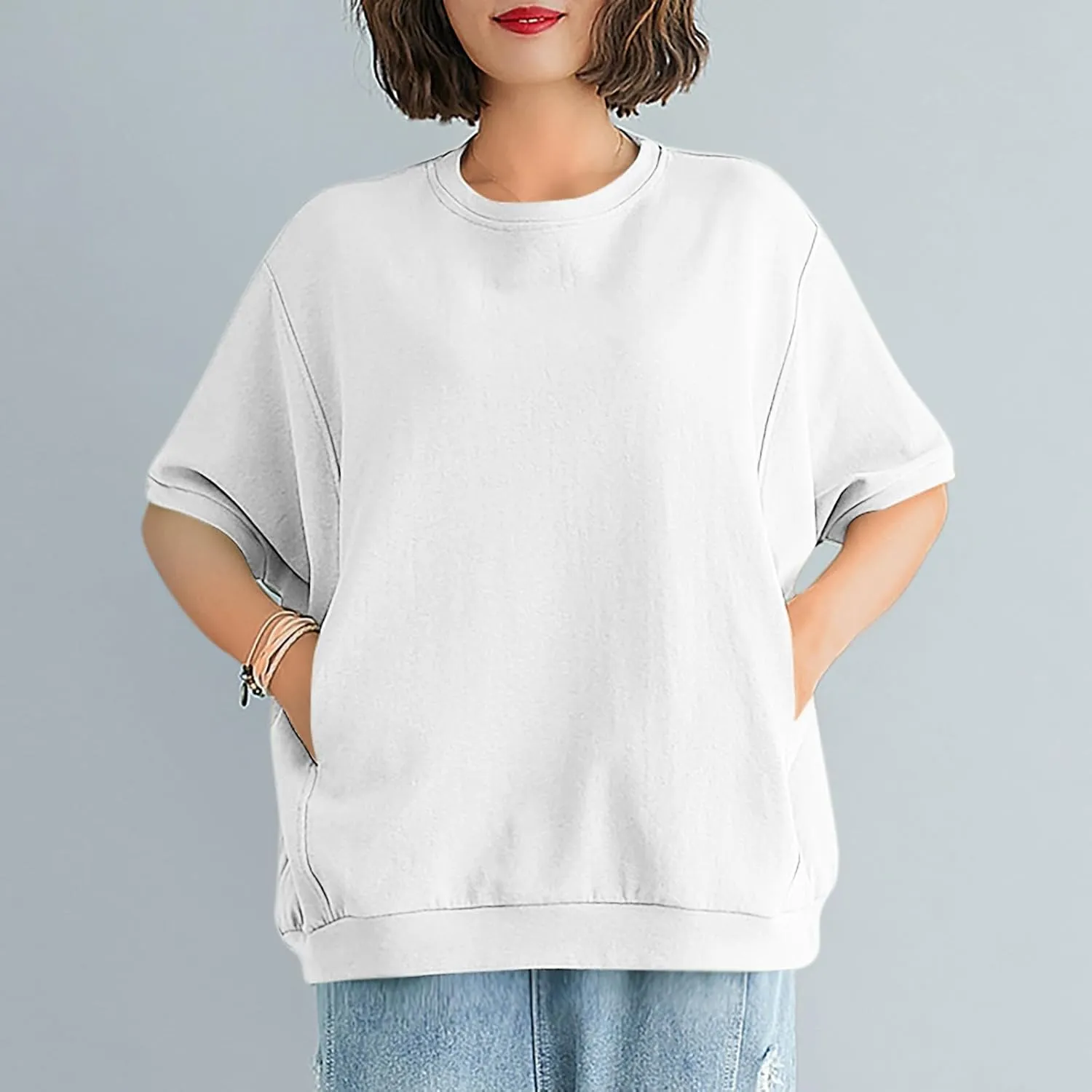 Women's Crew Neck T Shirt Oversized Casual Loose Short Sleeve Tee Summer Athletic Workout Pullover Tops with Pockets