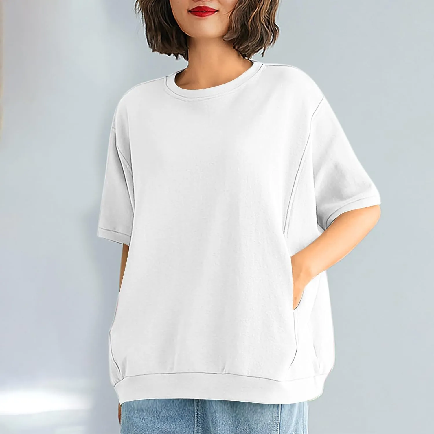 Women's Crew Neck T Shirt Oversized Casual Loose Short Sleeve Tee Summer Athletic Workout Pullover Tops with Pockets